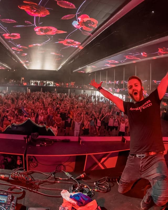 ReOrder performing live